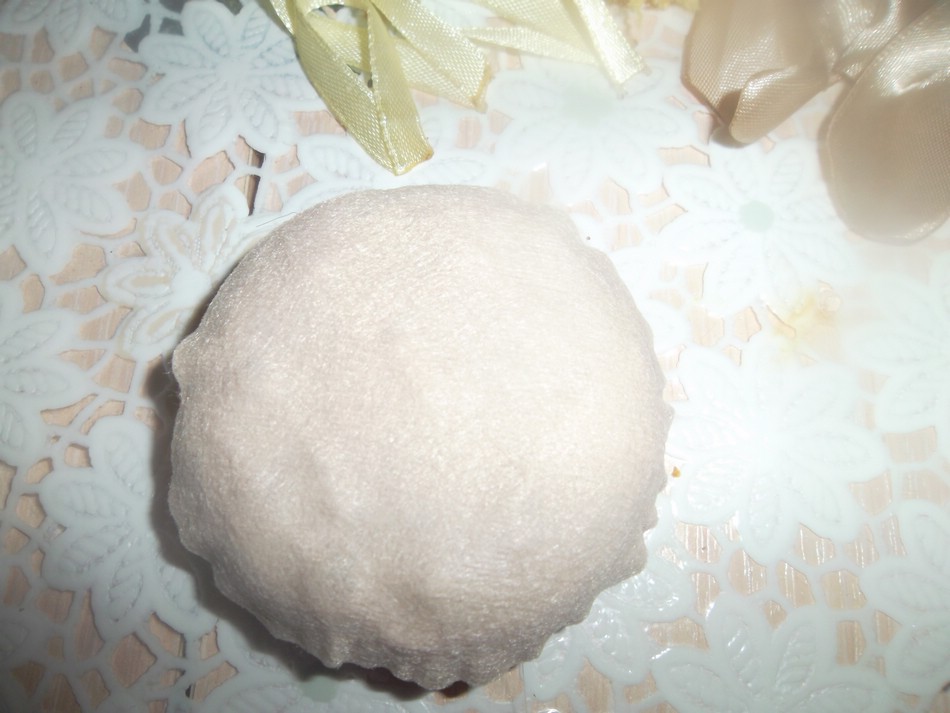 Игольница 2 в 1 из атласных лент Игольница 2 в 1 из атласных лент