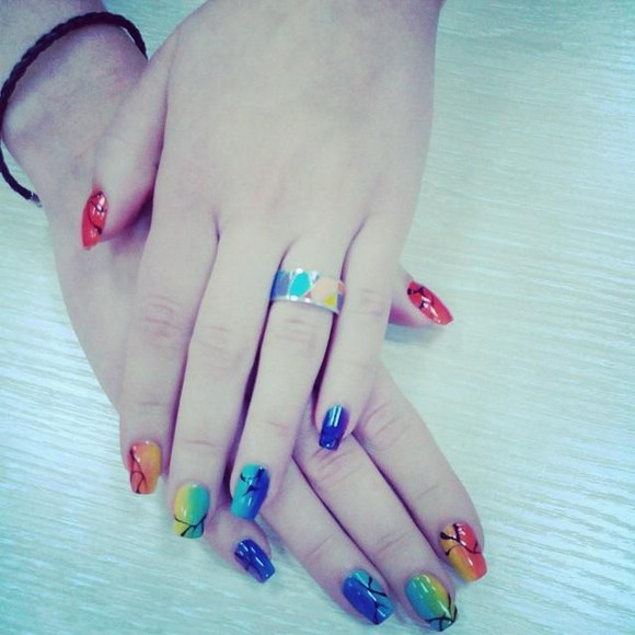 Рисунки на ногтях Рисунки на ногтях