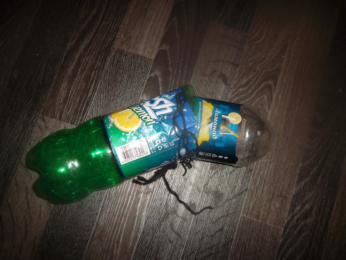 Осел на палке из подручного материала Осел на палке из подручного материала