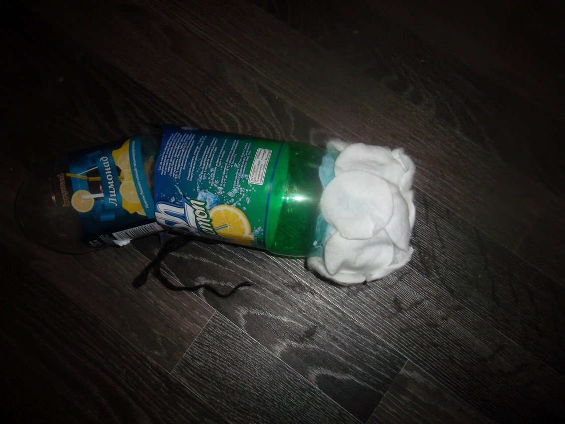 Осел на палке из подручного материала Осел на палке из подручного материала