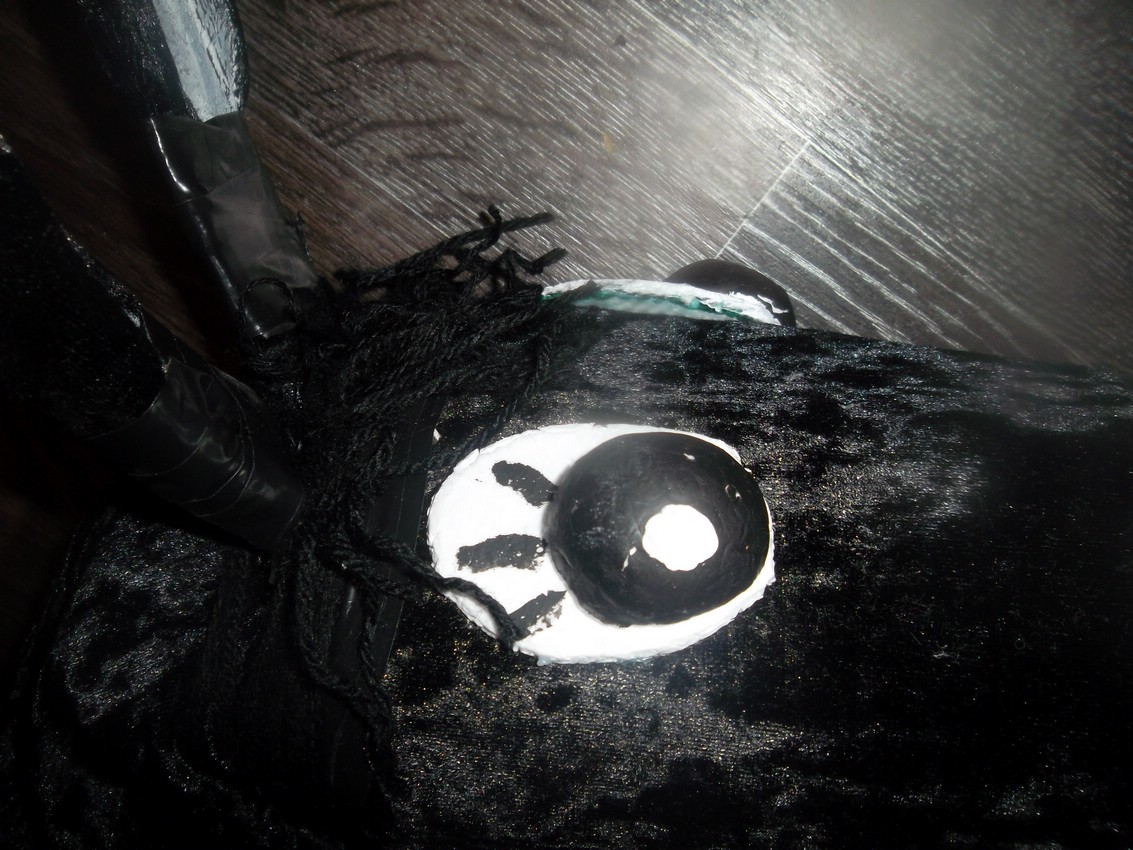 Осел на палке из подручного материала Осел на палке из подручного материала