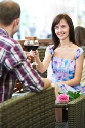 Как правильно ухаживать за девушкой